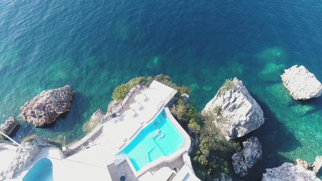 Blanche Cliff Apartments Sveti Stefan Buitenkant foto